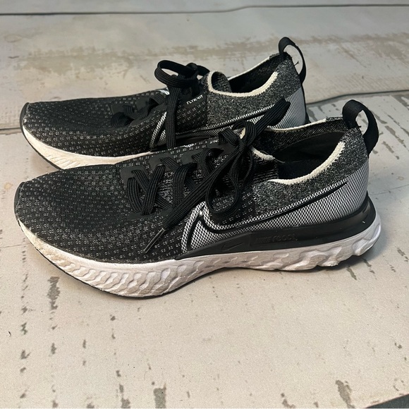 Nike react infinity run - Picture 2 of 5